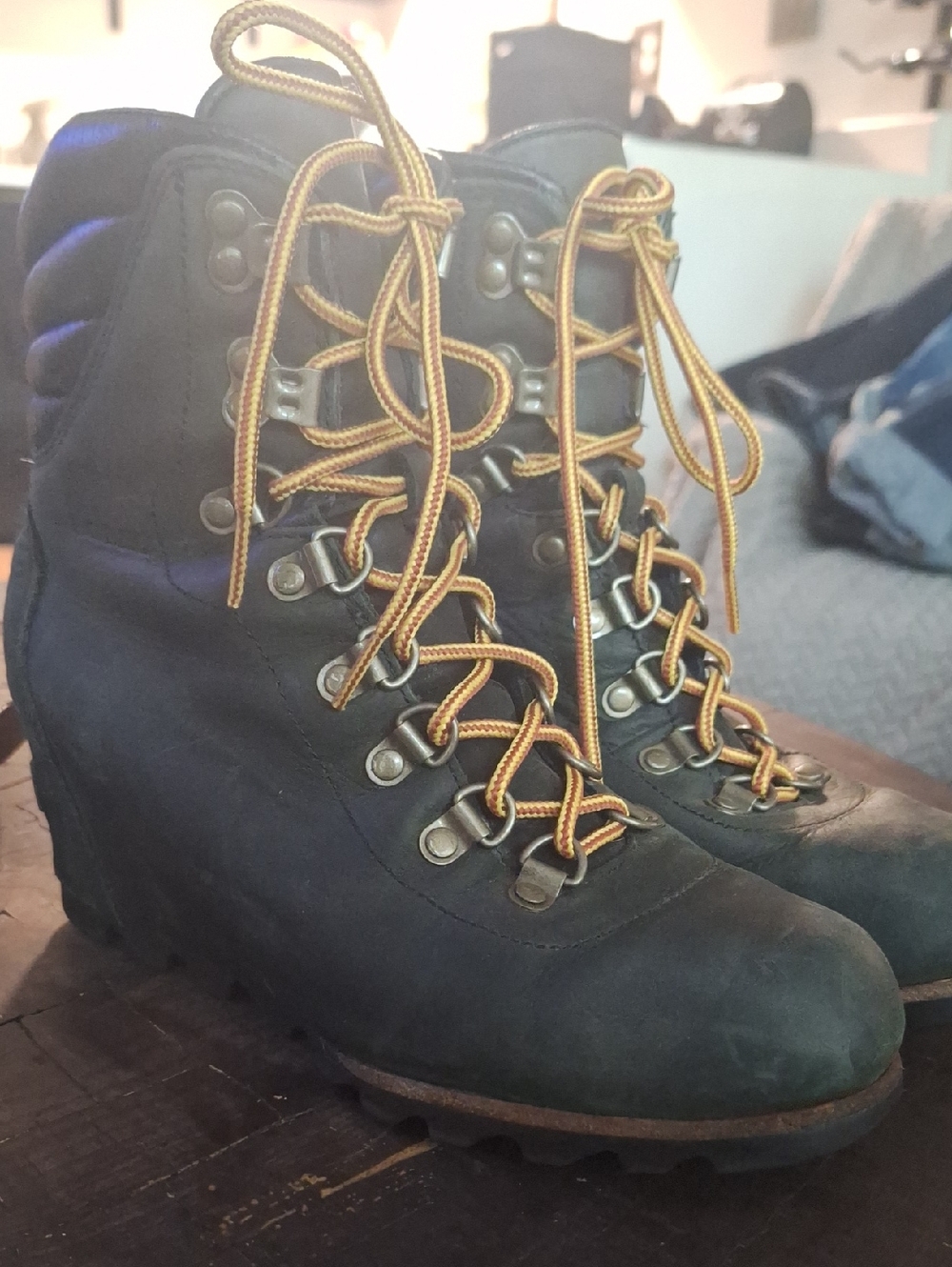 Sorel Black Nubuck Lace-Up Boots with Tan Laces
